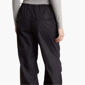 Abound NWT Women's Parachute Pants